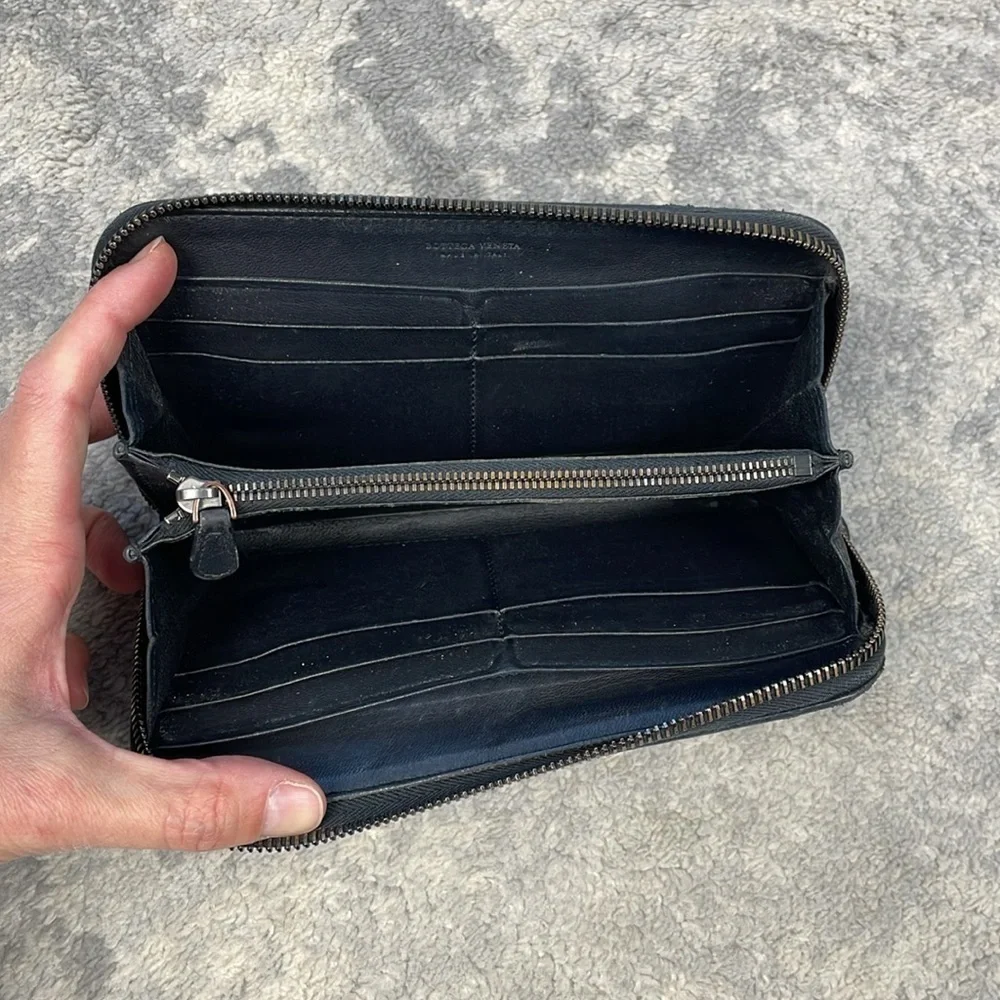 Bottega Veneta Intrecciato Piccolo Zip Around Wallet Black Woven Leather